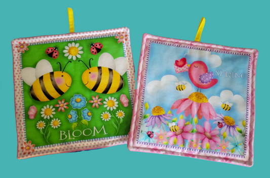 Cheerful Pot Holders